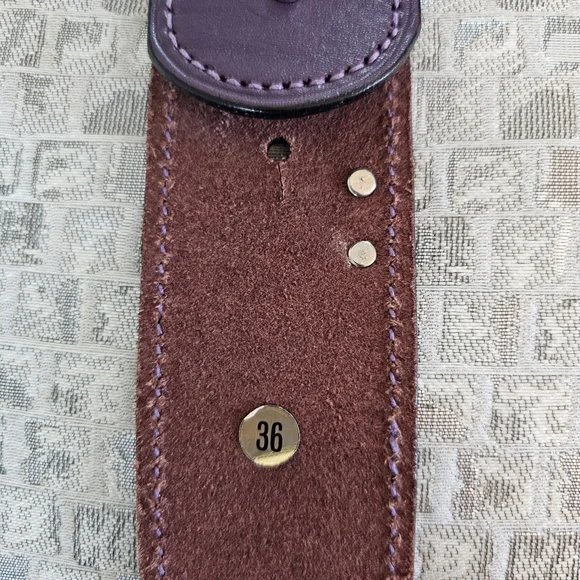 Kurt Geiger Metal Buckle Hook Closure Leather Belt Size Small Size 36 - Picture 6 of 10